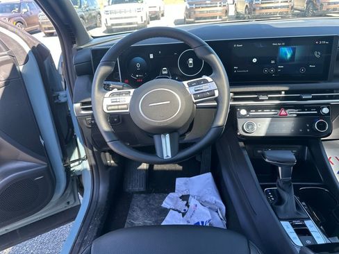 New 2026 Hyundai Santa Cruz Limited AWD/4WD image 15