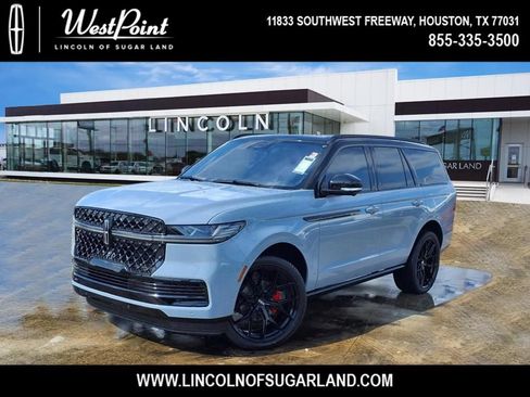 New 2025 Lincoln Navigator Reserve w/ Jet Appearance Package AWD/4WD image 1