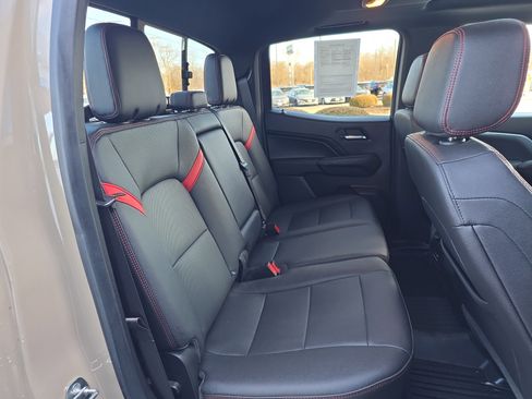 Used 2023 Chevrolet Colorado Z71 w/ Z71 Convenience Package 2 image 31