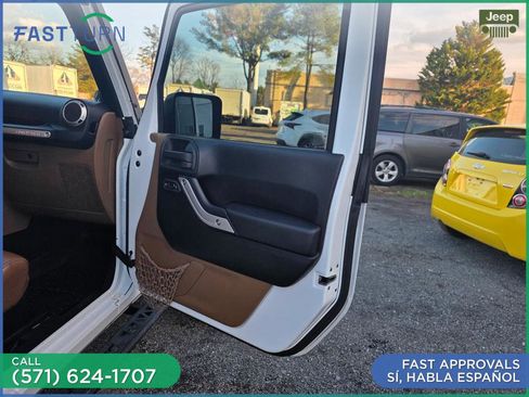 Used 2012 Jeep Wrangler Rubicon w/ PWR Convenience Group image 21