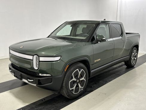 Used 2022 Rivian R1T Adventure image 1