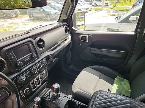Used 2020 Jeep Wrangler Unlimited Sport AWD/4WD image 5