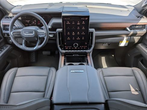 New 2026 GMC Yukon XL Denali AWD/4WD image 14