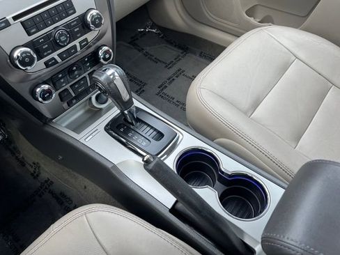 Used 2011 Ford Fusion SEL w/ 302A Rapid Spec Order Code image 24