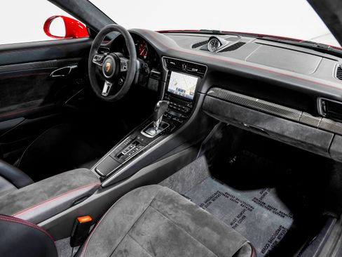 Used 2017 Porsche 911 Carrera GTS image 30