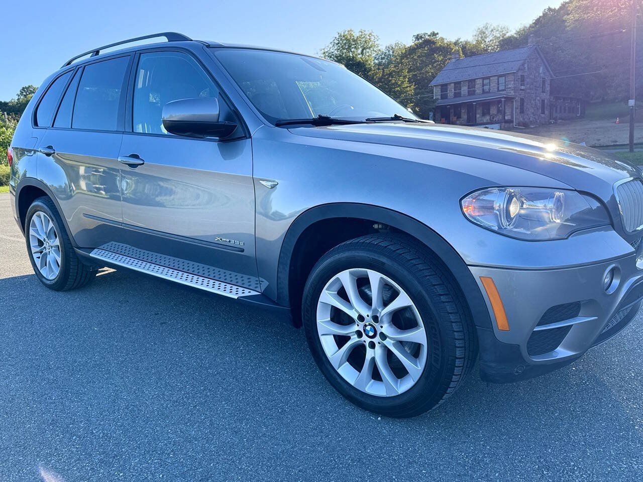Used 2012 BMW X5 xDrive35d AWD/4WD image 1