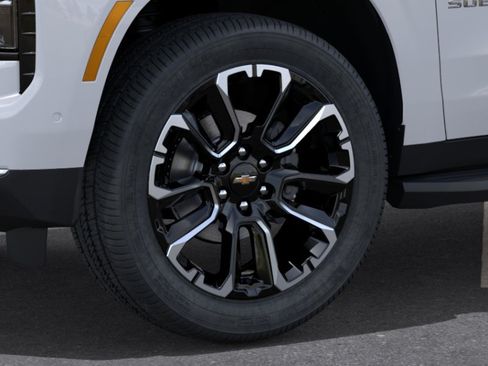 New 2026 Chevrolet Suburban Premier AWD/4WD image 33