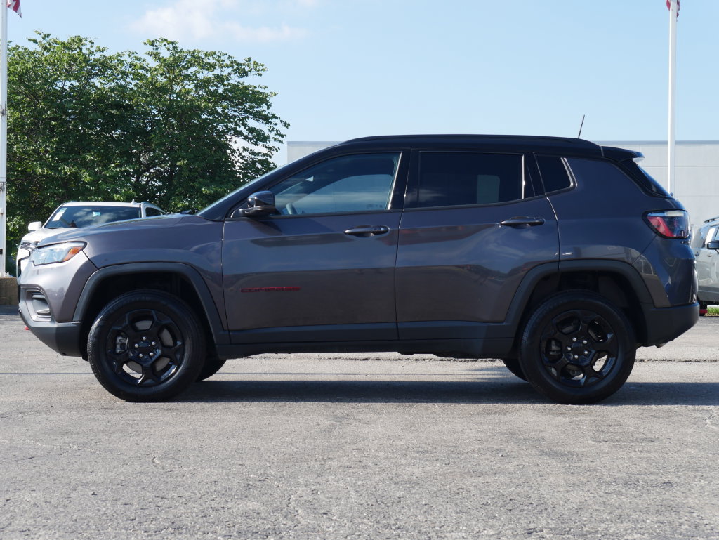 Used 2024 Jeep Compass Trailhawk AWD/4WD image 12