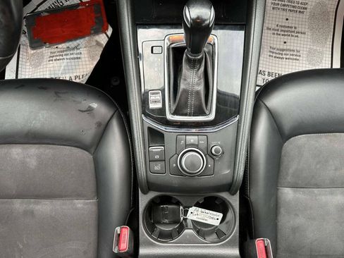 Used 2020 MAZDA CX-5 Touring FWD image 19