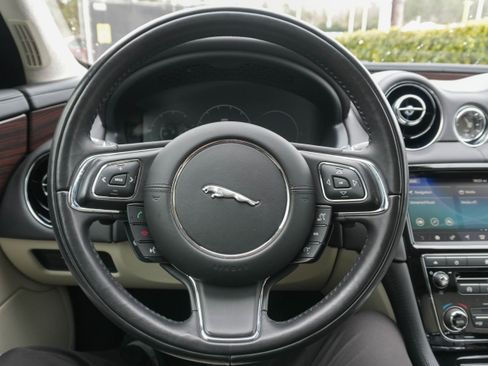 Used 2019 Jaguar XJ L Portfolio image 13
