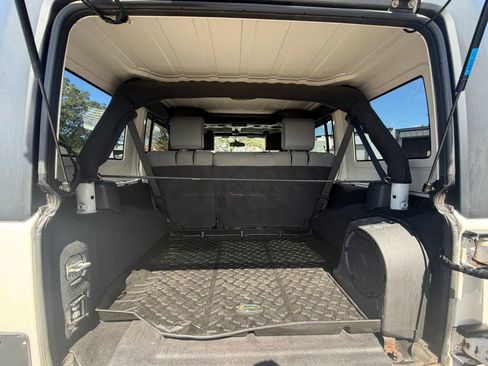 Used 2010 Jeep Wrangler Unlimited Rubicon w/ Trailer Tow Group AWD/4WD image 30