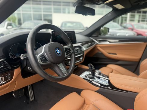 Certified 2023 BMW 530e w/ Executive Package RWD image 13