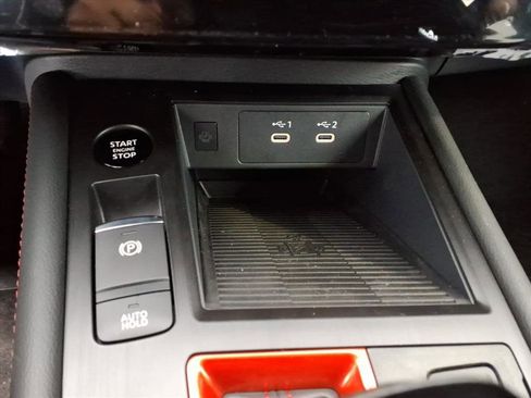 New 2026 Nissan Kicks SR image 13