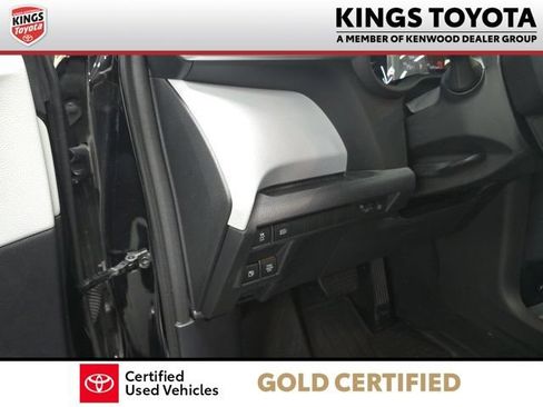 Certified 2025 Toyota Sienna XLE AWD/4WD image 19