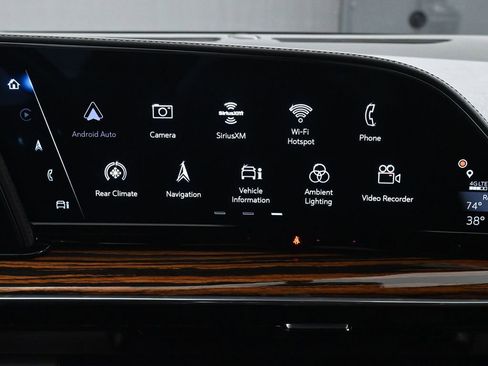 Used 2023 Cadillac Escalade ESV Premium Luxury image 33