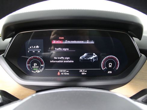 Used 2023 Audi e-tron GT Premium Plus image 20