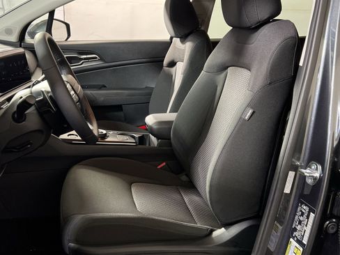 New 2026 Kia Sportage S image 11