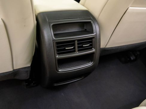 Certified 2022 Cadillac XT5 Sportv image 23