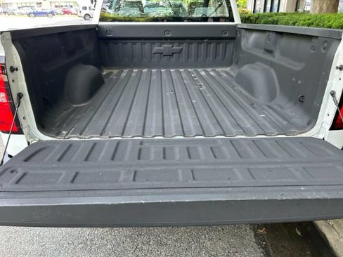 Used 2018 Chevrolet Silverado 1500 W/T w/ WT Fleet Convenience Package AWD/4WD image 28