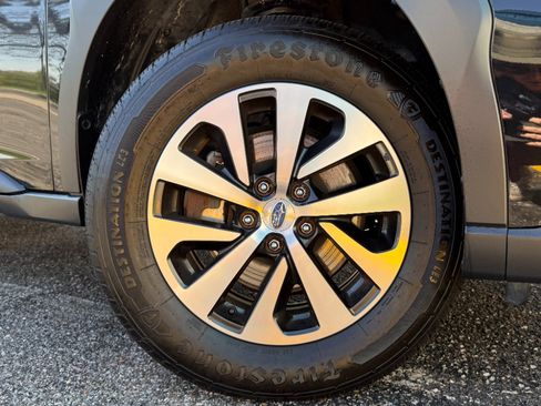 Used 2023 Subaru Outback Premium image 22