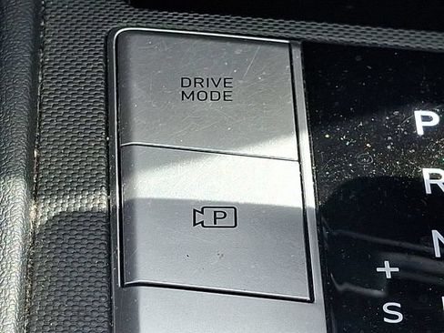 Certified 2022 Hyundai Elantra SE FWD image 23