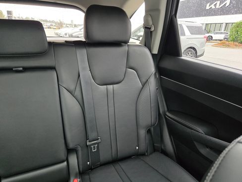 Certified 2025 Kia Sorento S w/ Panoramic Sunroof Package image 27