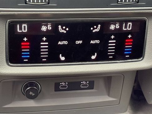 Used 2021 Audi Q7 2.0T Premium Plus w/ Executive Package AWD/4WD image 28