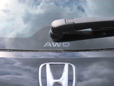 Used 2023 Honda HR-V LX image 8