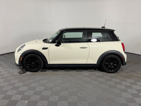 Used 2023 MINI Cooper 2-Door Hardtop image 2