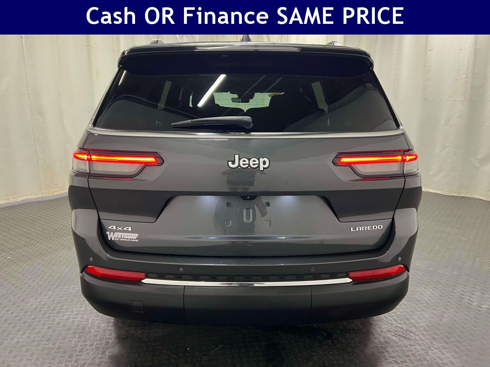 Certified 2025 Jeep Grand Cherokee L Laredo AWD/4WD image 9