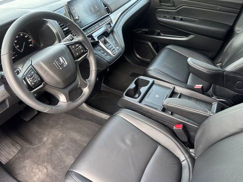 Certified 2026 Honda Odyssey EX-L image 9