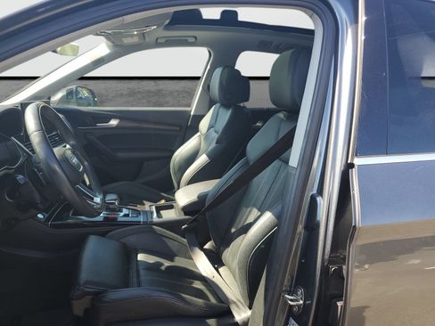 Used 2022 Audi Q5 e Prestige w/ Prestige Package AWD/4WD image 19