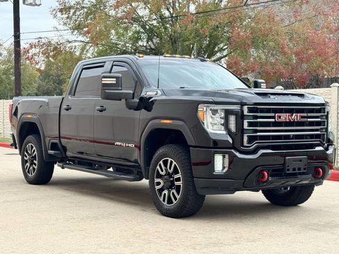 Used 2020 GMC Sierra 2500 AT4 w/ AT4 Premium Package image 7