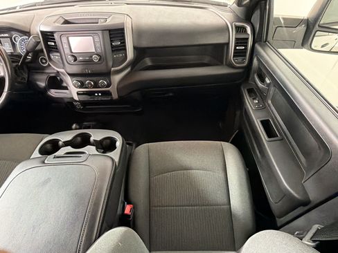 Used 2024 RAM 3500 Tradesman w/ Chrome Appearance Group AWD/4WD image 31