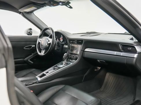 Used 2015 Porsche 911 Targa 4 AWD/4WD image 14