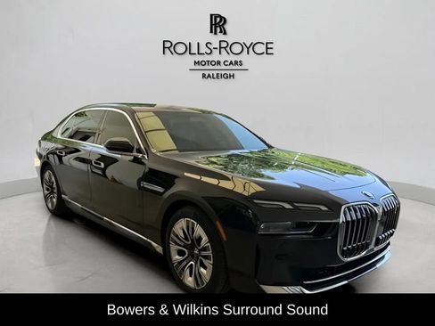 Used 2024 BMW i7 xDrive60 AWD/4WD image 8