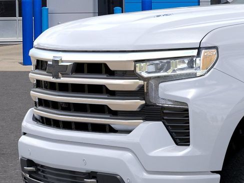 New 2026 Chevrolet Silverado 1500 High Country AWD/4WD image 14