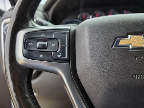 Used 2020 Chevrolet Silverado 1500 LTZ w/ LTZ Convenience Package AWD/4WD image 25