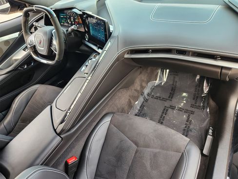 Used 2025 Chevrolet Corvette Z06 image 27