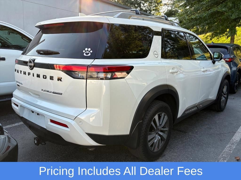 Used 2024 Nissan Pathfinder SL AWD/4WD image 5