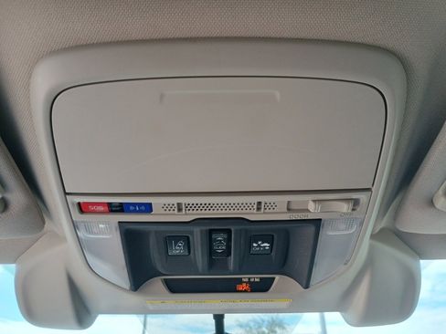 Used 2019 Subaru Forester Limited w/ Popular Package #3 image 33