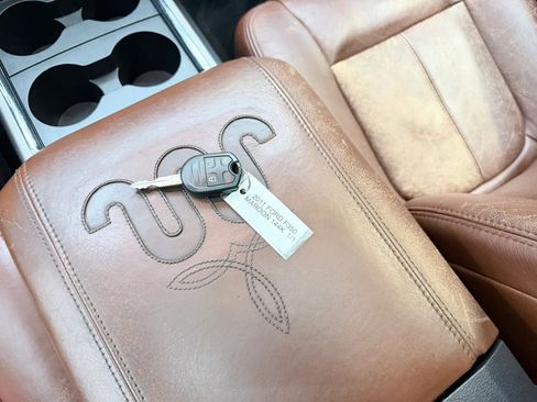 Used 2011 Ford F350 King Ranch w/ King Ranch w/Chrome Pkg image 27