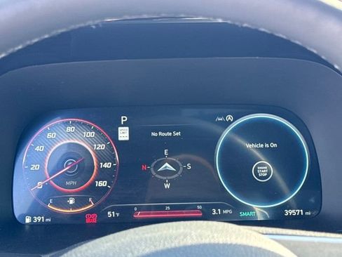 Used 2023 Hyundai Palisade Calligraphy image 16