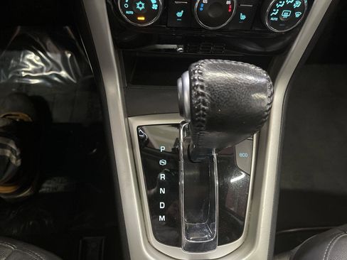 Used 2014 Chevrolet Captiva Sport LTZ image 18