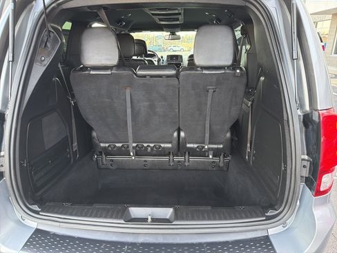 Used 2019 Dodge Grand Caravan GT image 13