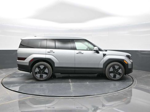 New 2026 Hyundai Santa Fe SE image 9