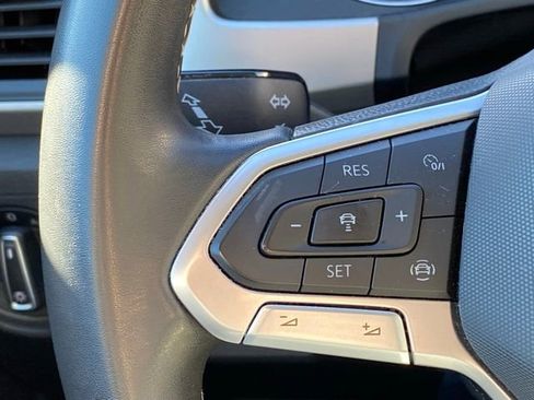 Used 2021 Volkswagen Atlas SE image 26