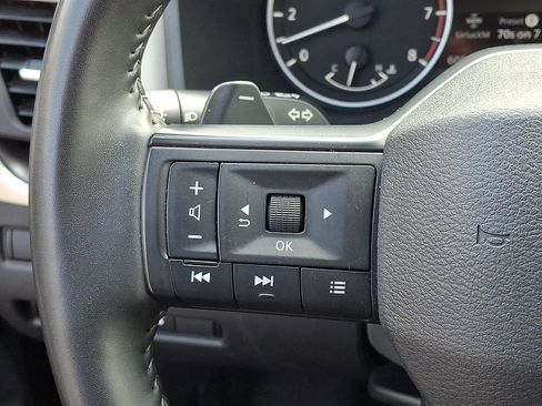 Used 2025 Nissan Rogue SV AWD/4WD image 22