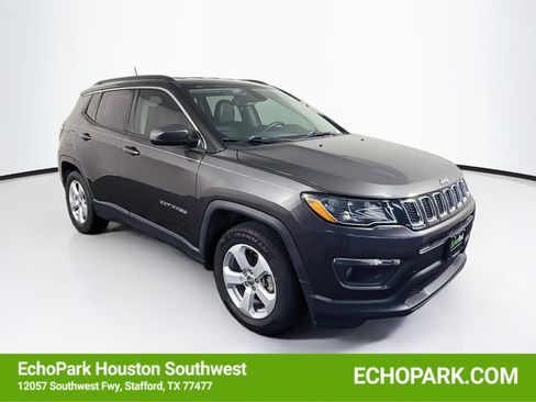 Used 2020 Jeep Compass Latitude w/ Popular Equipment Group FWD image 1