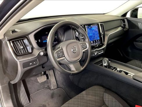 Used 2025 Volvo XC60 T8 Core AWD/4WD image 14